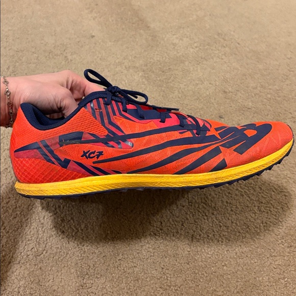 New Balance men’s track spikes - Picture 7 of 11